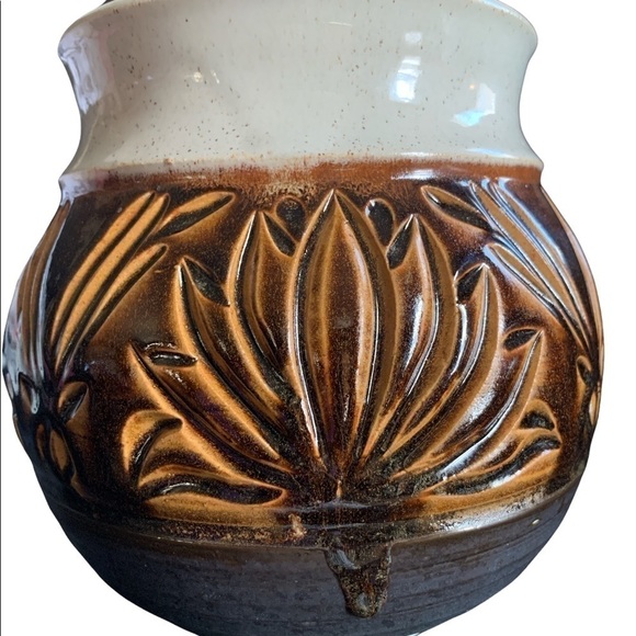 Goblin Pottery Large Crock with Lid - Picture 2 of 5